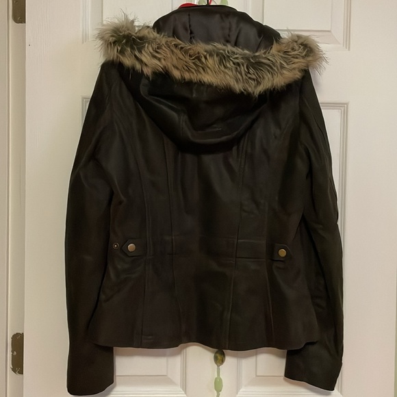 Danier Leather Jacket - Picture 3 of 14